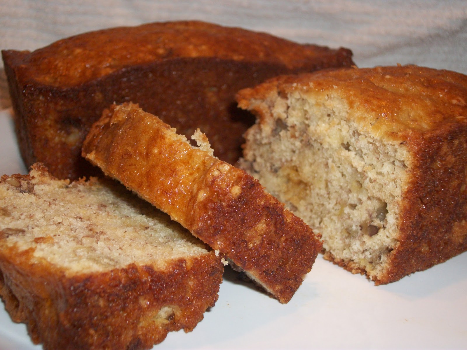Cake Mix Banana Bread (Try this EASY 6 Ingredient Mix - SO GOOD!)