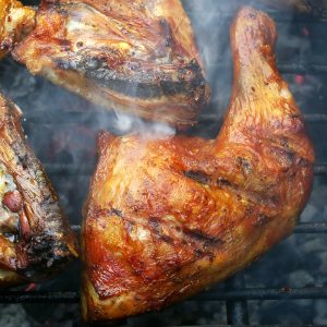 My summer grilling series is in full swing and we are talkin' chicken today.  Learn How to Grill Chicken perfectly with these tips and recipes.  No more burnt chicken, promise! #chicken #grilledchicken #chickenrecipes