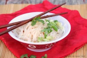 A simple noodle bowl is all that you need to for supper tonight, this Asian Sweet & Spicy Noodle Bowl is perfect for busy nights.