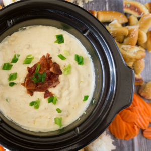 slow cooker cheddar bacon dip