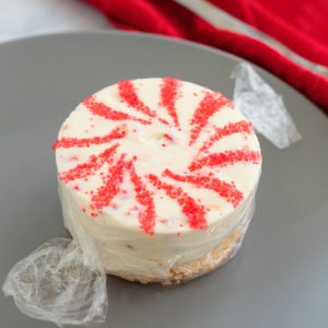 These adorable Mini No-Bake Peppermint Cheesecakes look just like starlight mints. They’re perfect for a festive holiday event, but easy enough for anytime.