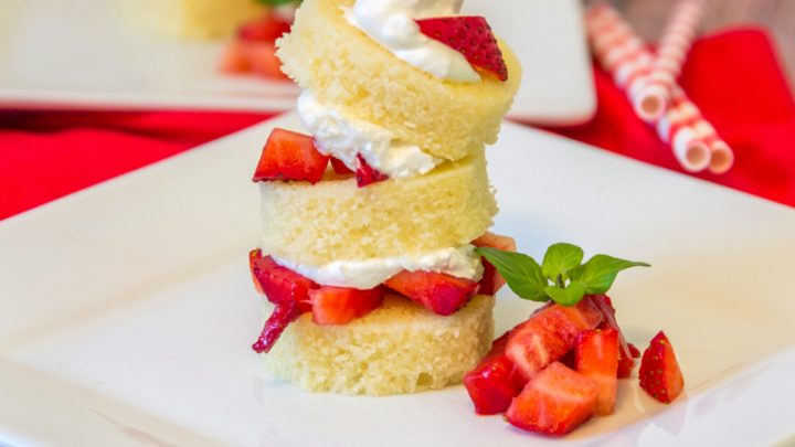 https://www.aroundmyfamilytable.com/wp-content/uploads/2018/11/strawberry-shortcakes-3-800-720x405.jpg